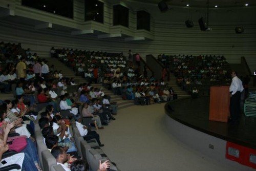 Are Leaders born in MBA Classes?