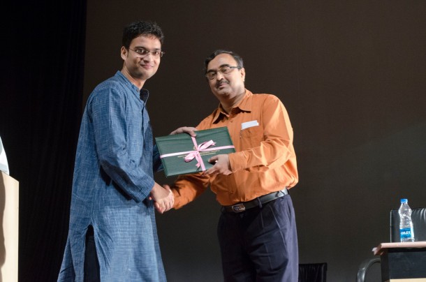 'Keep calm and take notes in lectures' -  Anshul Gupta,Topper - First year MBA at IIM Calcutta