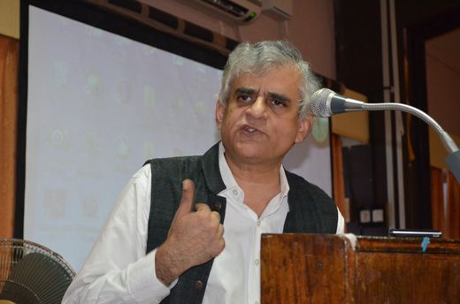 'The Media is Invested too Heavily in the Market to tell the Truth about it' - P.Sainath at IIM Calcutta