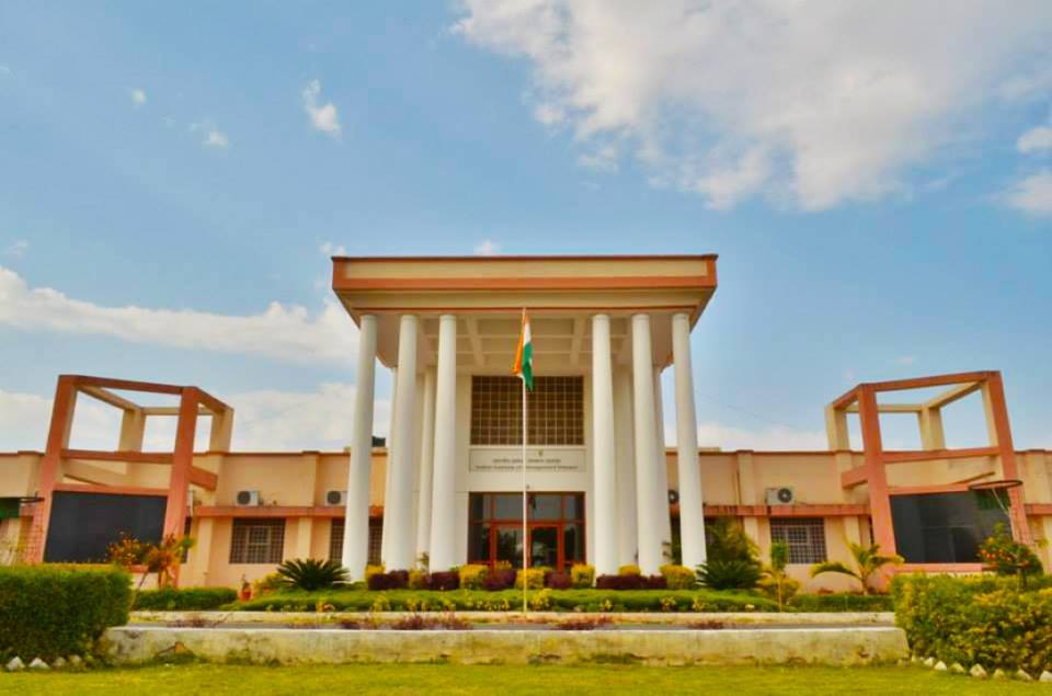 IIM Udaipur's Supply Chain Summit 2015