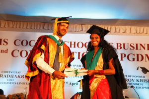 Sreedevi Chandramohan wins the Achiever’s Award at SCMS Cochin