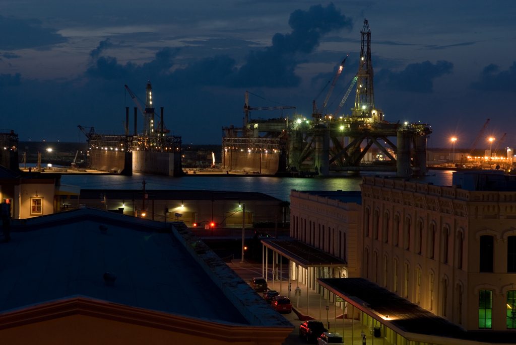 'Falling Oil Prices - Who’s losing, Who’s Gaining'