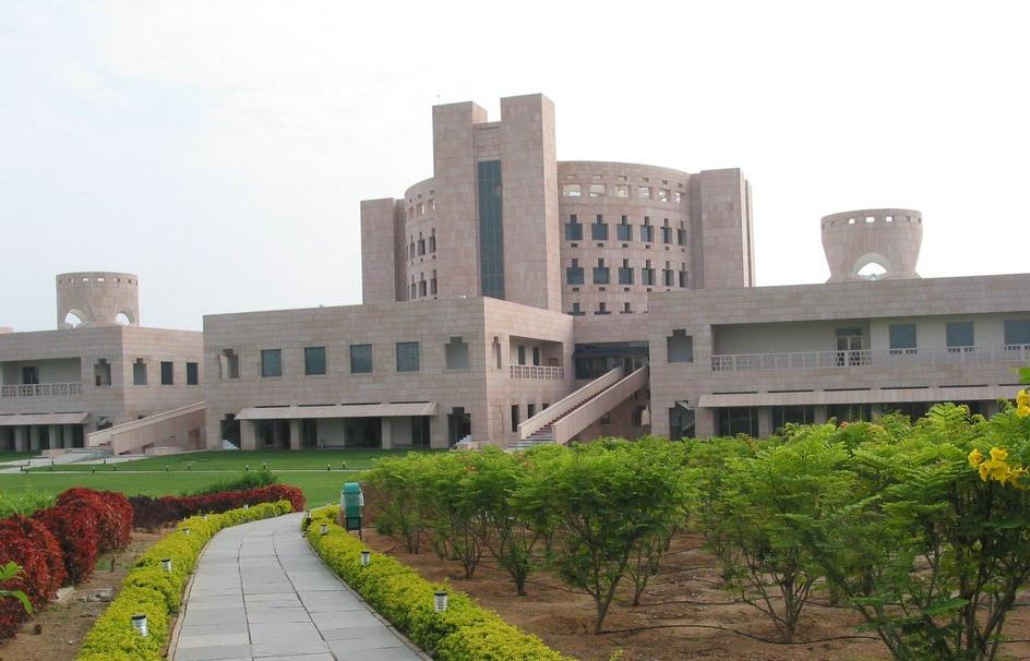 A Strategy To Get Yourself An ISB Admit - InsideIIM