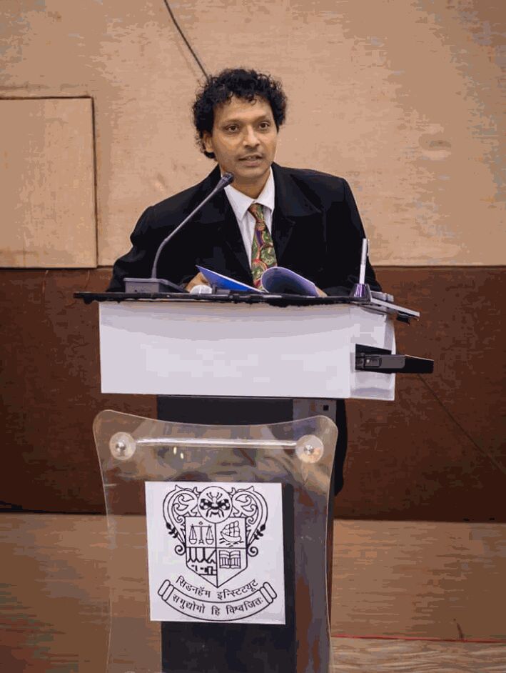 '95% of the students who get admitted in SIMSREE are Engineers' - Prof Aashish Pawaskar, Admissions Co-ordinator at SIMSREE