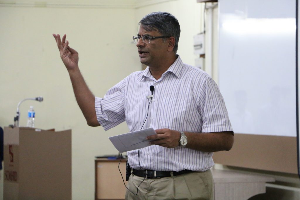 Leadership Talk At SCMHRD Pune - A Lecture By Mr Madhav Samant - CFO of Vodafone Services