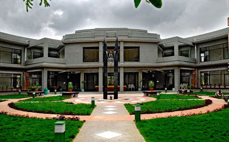 How I Got Into One Hel(L) From Another - My 3 Year Journey To IIM Lucknow