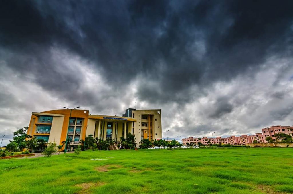 Being At IIM Raipur Is About Giving Back To The City - Shashank Patekar