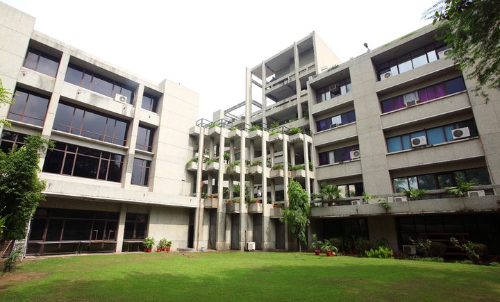 KJ Somaiya Vs FORE School Of Management - A Comparative Guide