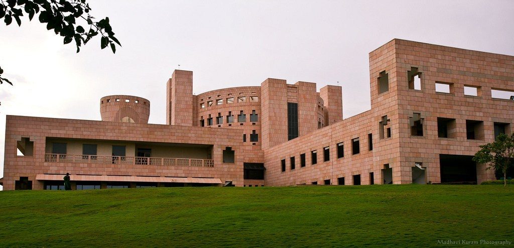 FT MBA Rankings 2022 - ISB Only Indian MBA College In Top 50