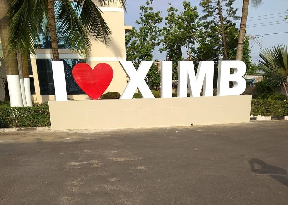 Aditya Birla Group, Making fashion accessible in liberalized India - Sourav Chaudhuri, XIMB