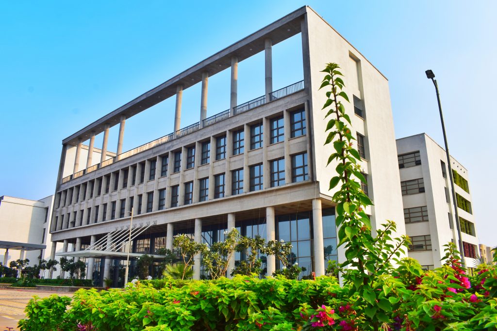 Your Choices sails you across your challenges, IIM Raipur
