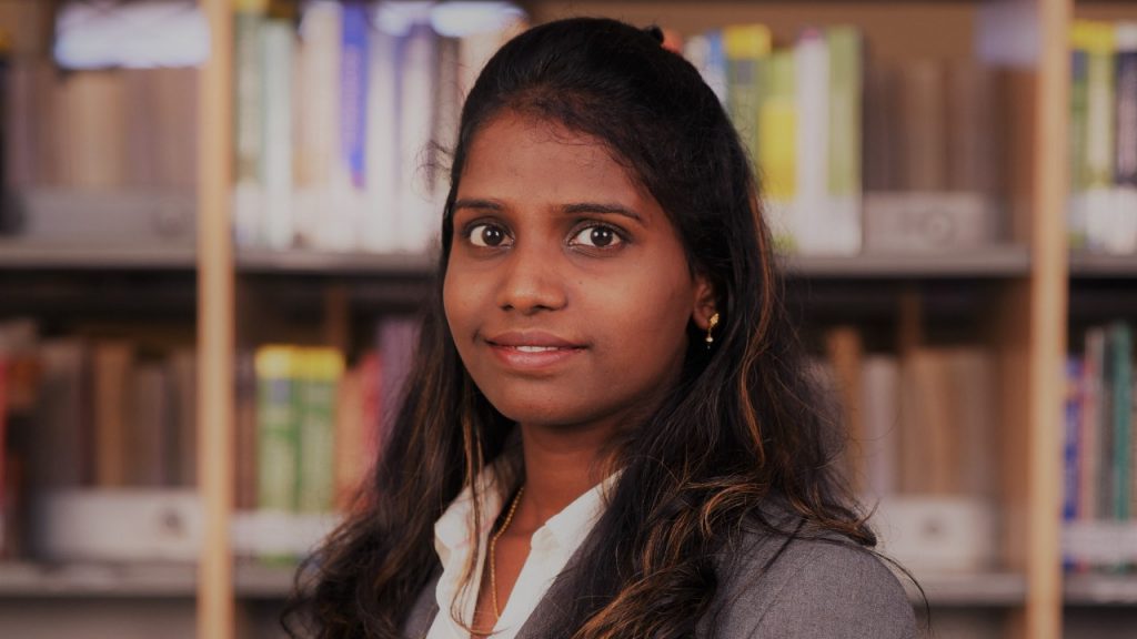 From Being Married To An IIM - Story Of Dara Kavya, IIM Ranchi