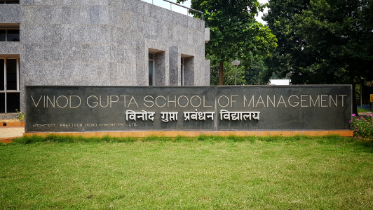 VGSoM Makes Its Mark At The Stock-Trak Global Portfolio Simulation, SMU Singapore