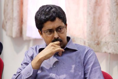 Basav Roychoudhury Is The Professor Of The Year At IIM Shillong, Once Again - Here's Why Students Love Him