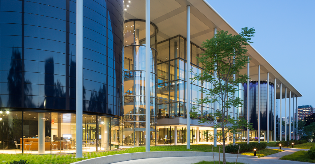 Yale School of Management Announces STEM-Certified Concentration For Full-Time MBA Program