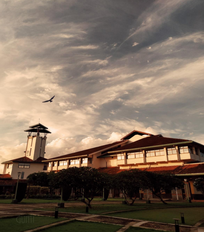 A Fresher's Journey To God's Own Kampus - Yash Banka, CAT 2022 98.3%ile