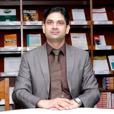 Meet The IIM Sirmaur Professor Who Is "Excellent In Every Aspect" | InsideIIM Professor of The Year 2021
