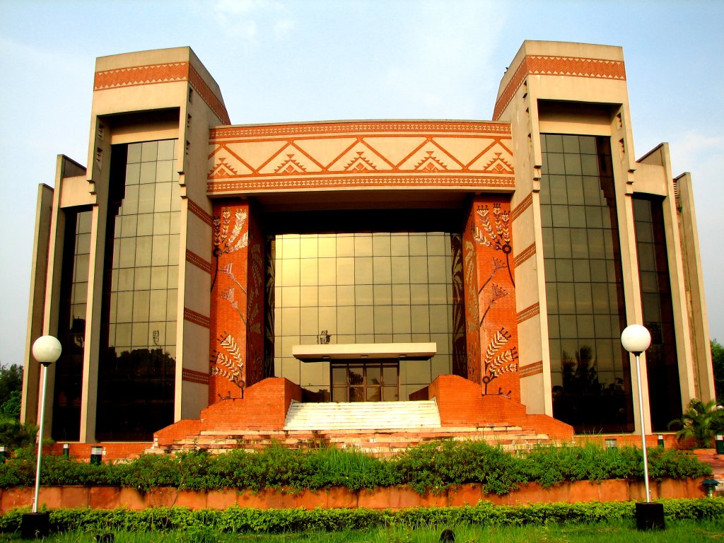 IIM Calcutta Selection Criteria 2023: Grad Marks Won't Affect Your Chances